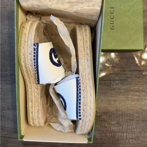 Authentic Gucci Espadrille Slides - Picture 8 of 8